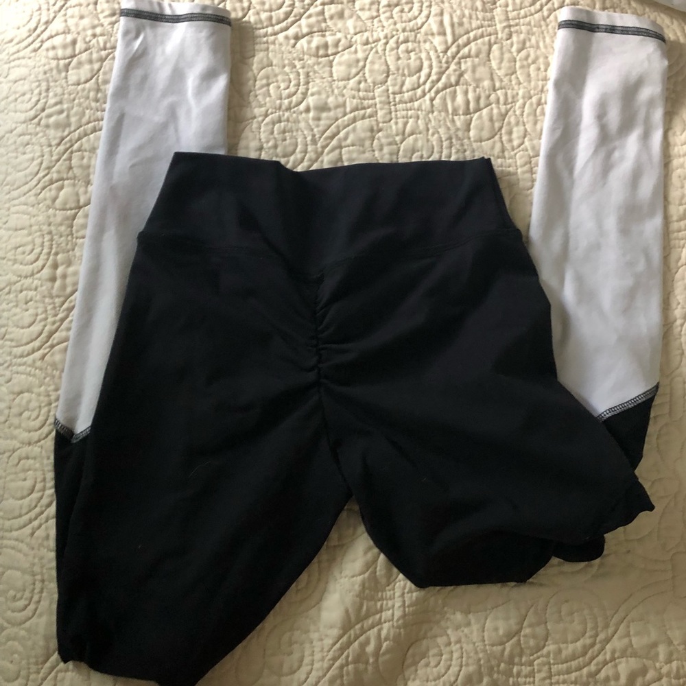 Abs2b Black and White Mesh Leggings